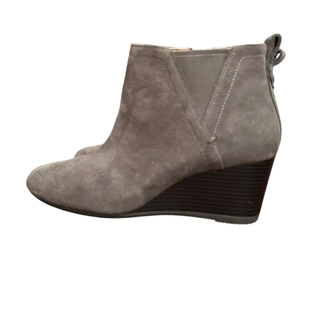 Vionic Paloma suede wedge bootie sz 9 gray beige